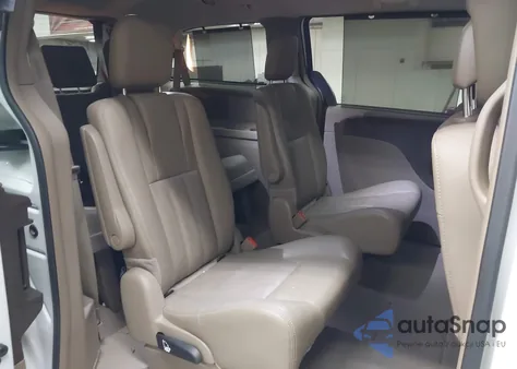 2016 Chrysler Town & Country Touring из США, поврежденный, VIN 2C4RC1BG3GR254137